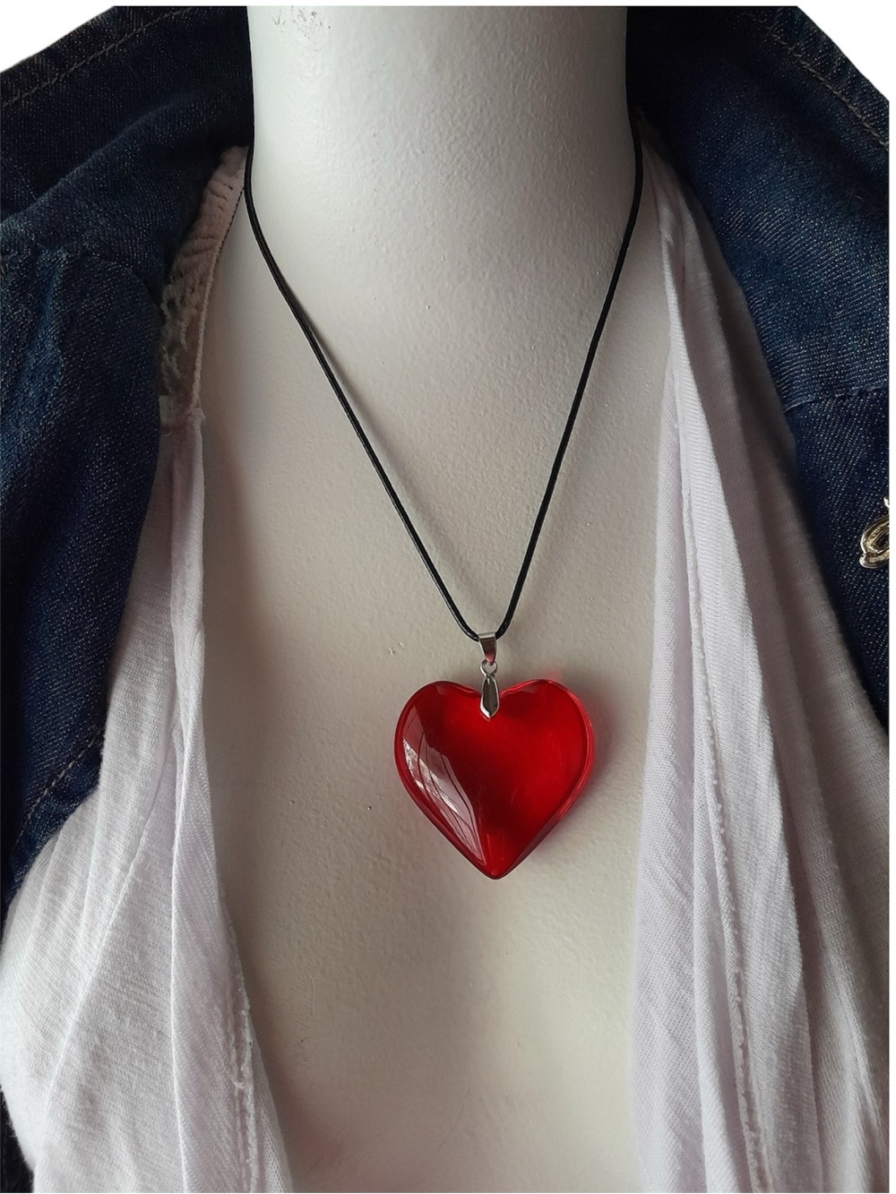 Red Glass Heart Pendant Necklace Goth Black Cord Puffy Acrylic Choker Y2K - Picture 7 of 7